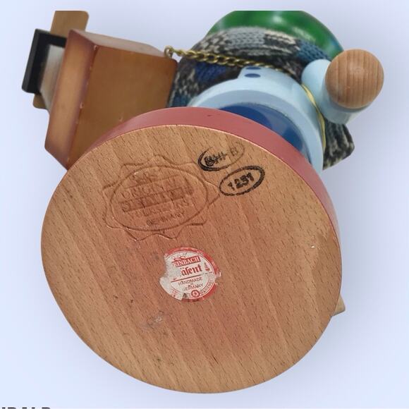 Steinbach Wooden Nutcracker Chubby Photographer Hand-Painted Christmas S1319 - Picture 8 of 12